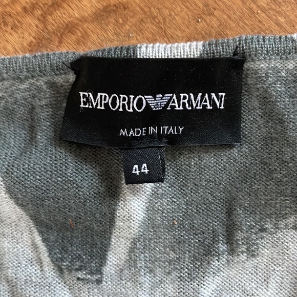 Emporio Armani L 100% Virgin Wool  sweater - Picture 2 of 8